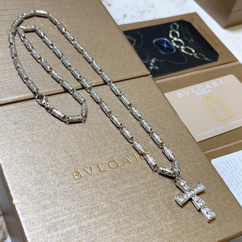 Bvlgari necklace 11yxx20